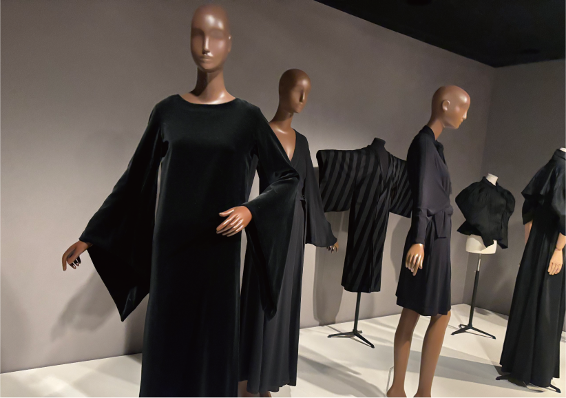 OVERCOATの展示会場