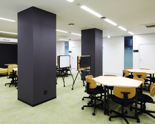 研究室オープンエリア（共同演習室・DSコモンズ）