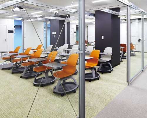 研究室オープンエリア（共同演習室・DSコモンズ）