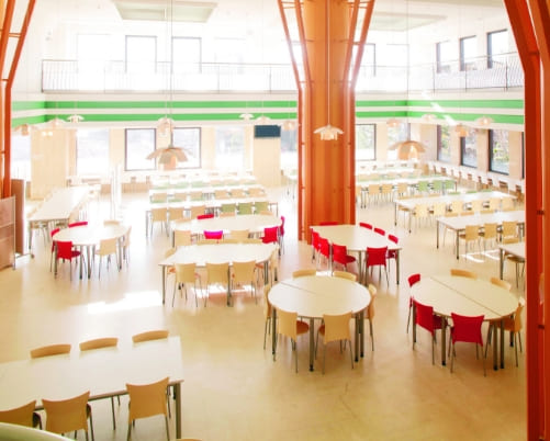 相川キャンパス 1F 学生レストラン「 ラ・サンティエ」