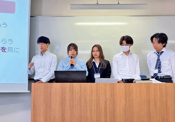 企業等連携PBLの授業風景
